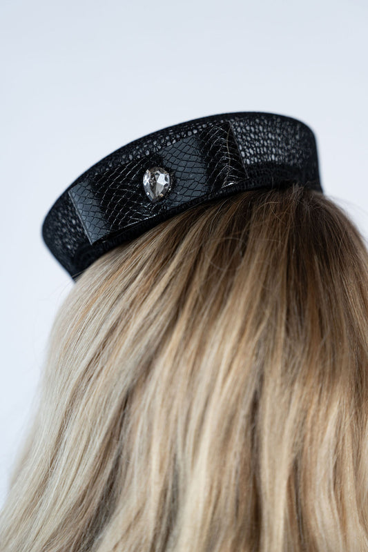 Button Block Headpiece with Bow Detail - Black